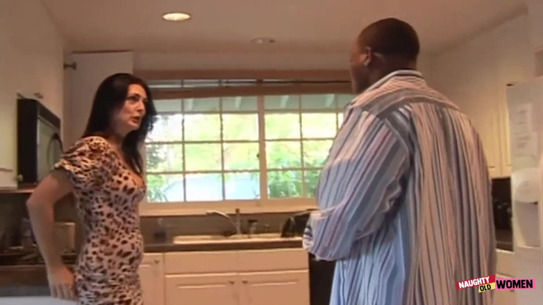 Naughty old women: Seeing a Meaty Pussy Makes This Black Guy so Horny...