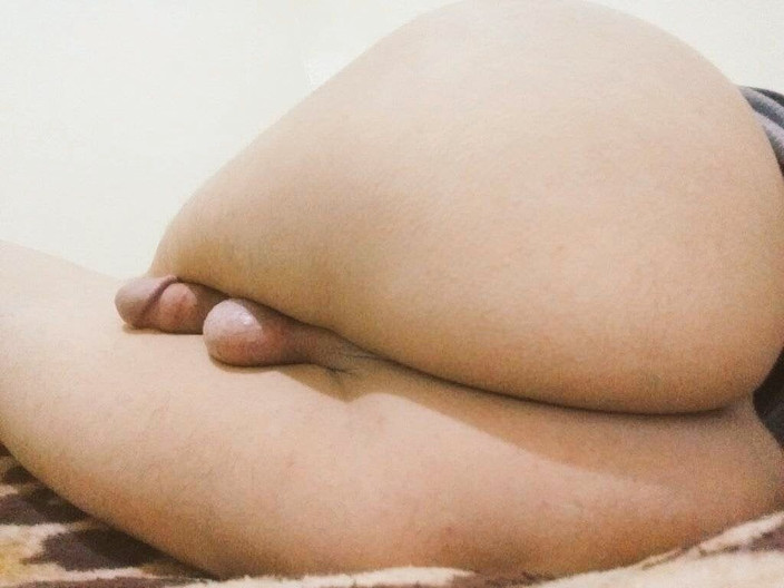 Zwiml_oficaill: It Weighs About a Kilo of Apples.