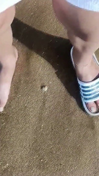 Kaki dan Laut Lebih Perlahan - Satu Kaki Tanpa Kaki Dan Kaki Dalam Slaid - Kaki Yang Hebat Di Laut
