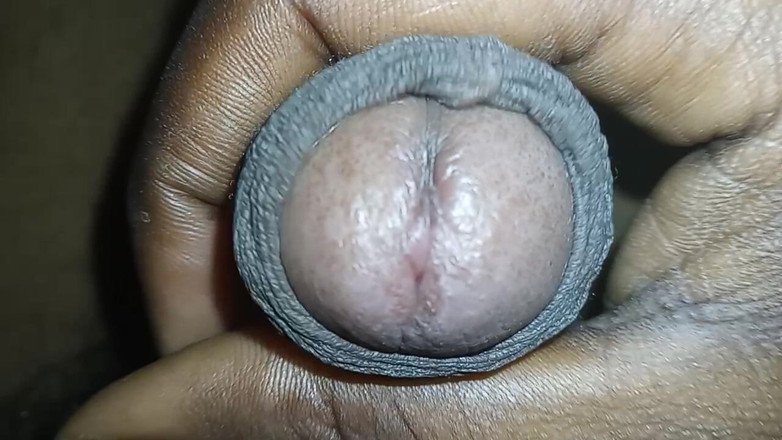 CornyMorale357: Heute hat mein Penis alle Grenzen überschritten.