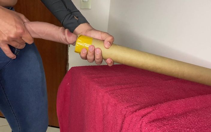 Greedy truck: Massaging My Dick at Work with My Boss&amp;#039;s Cardboard Tube