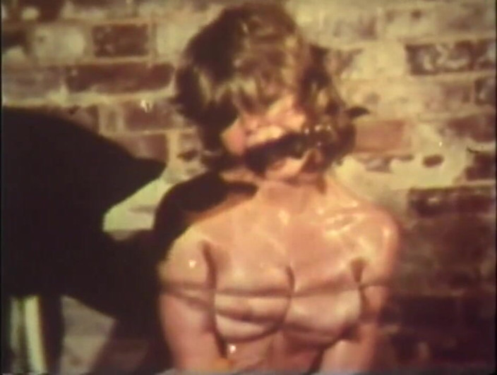 Vintage Usa: A rare crazy vintage BDSM scene!