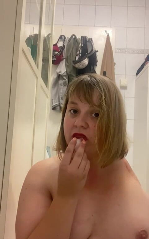 Deutsche Anna: Kostky ledu a kundička... Špatný nápad! Nebo ne?