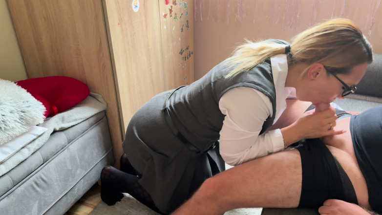Christy X Taylor: Schoolgirl Passionate Blowjob Cum on Face