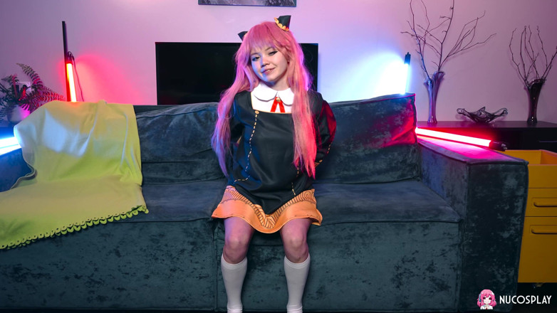 Nu Cosplay: Foxy süße anime-schlampe rebecca Nikson gibt sich einen orgasmus mit...