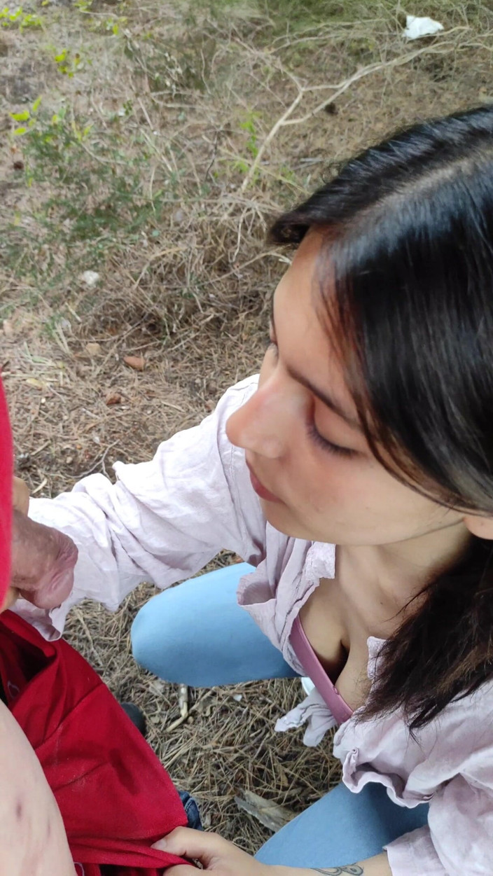 Endemoniados: Cumming Inside a Girl in the Woods