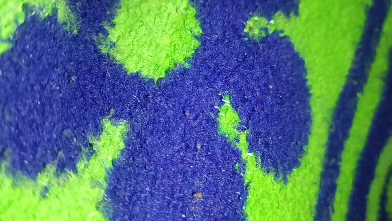 Sannu: Crastel Kondom i på sovrum i indisk man