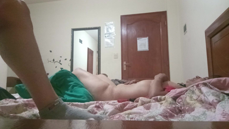 Moo DBOXXX: 和我岳母做爱，她每天都要我做爱