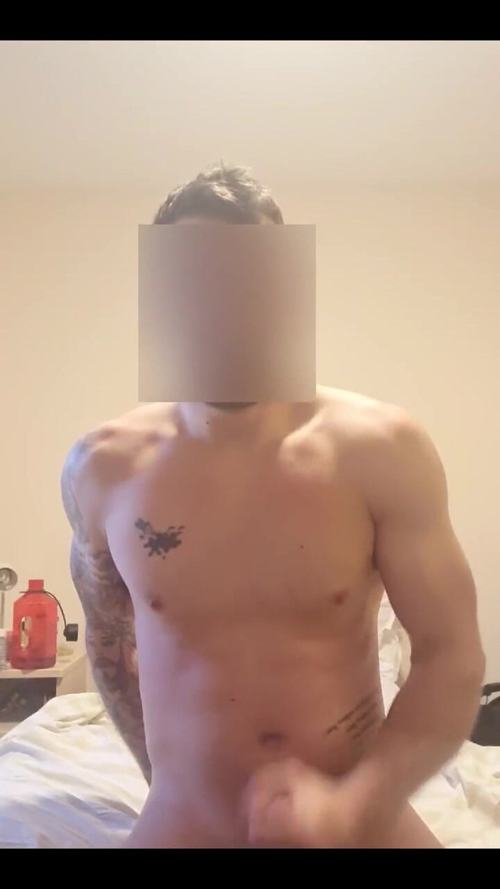 Englishtom20vip: 不能打一个厚颜无比的午后小屌