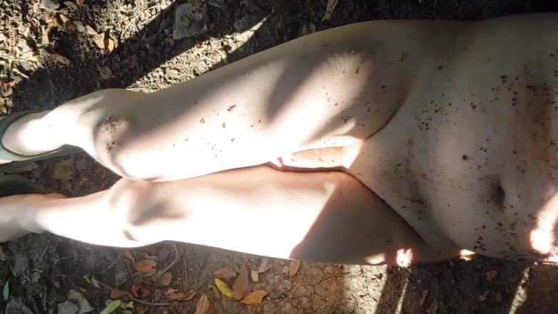 Kitty_Cross: Söt mun, stygga ord