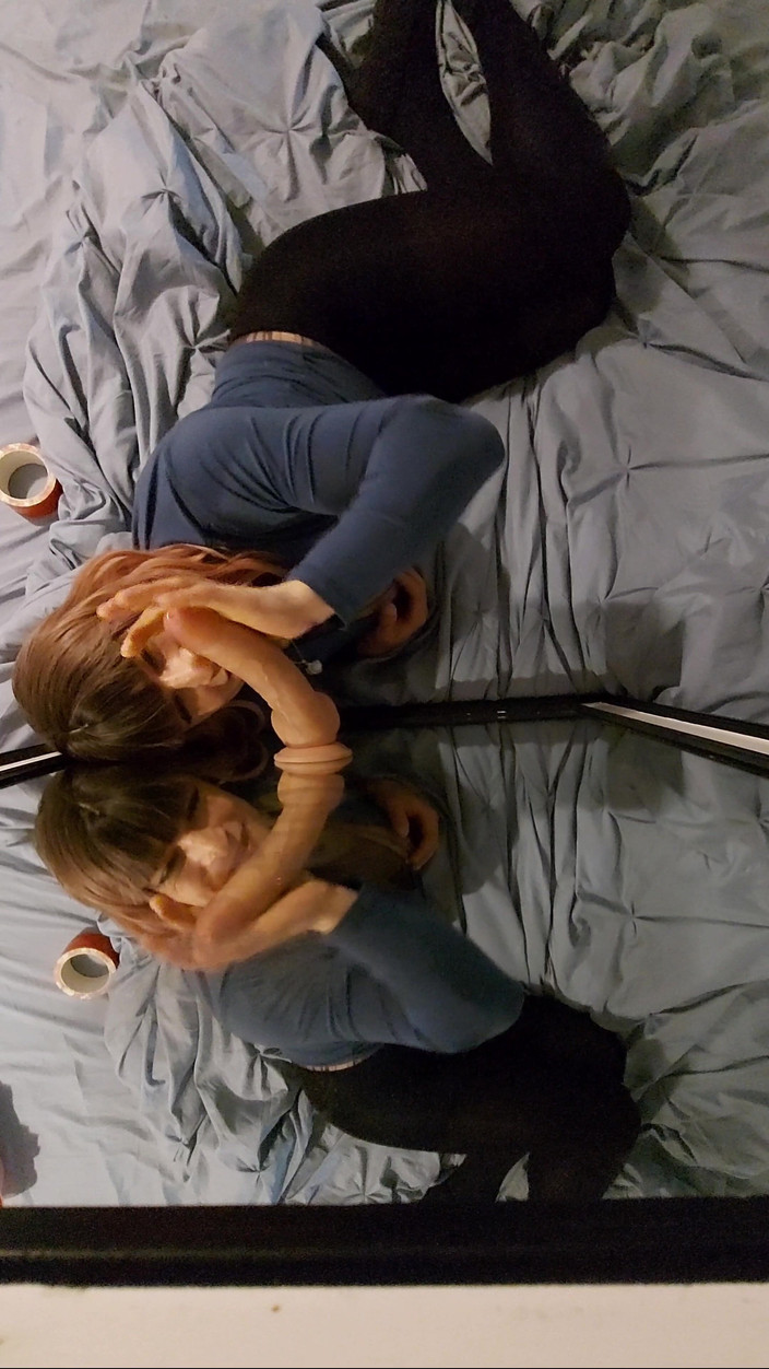 AshleyInHose: Ashley oral becerilerini geliştiriyor