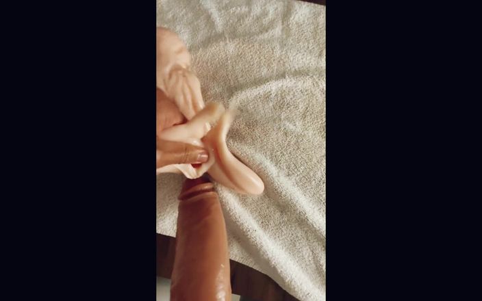 Greedy truck: 4 sezioni di sesso intenso, con una sorpresa misteriosa alla...