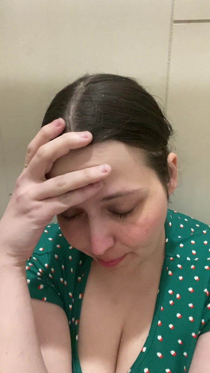 MissChrystalline: Chat and an Orgasm