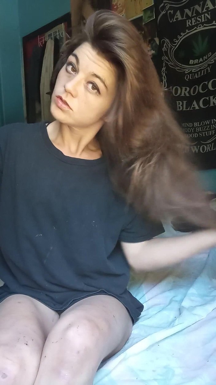 Freakshowsuckerr: Hard Dildo Fuck for Small Cute Brunette