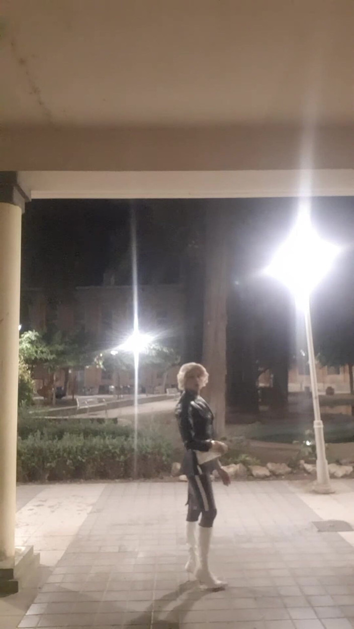 Tatiana Zorrita: Per strada