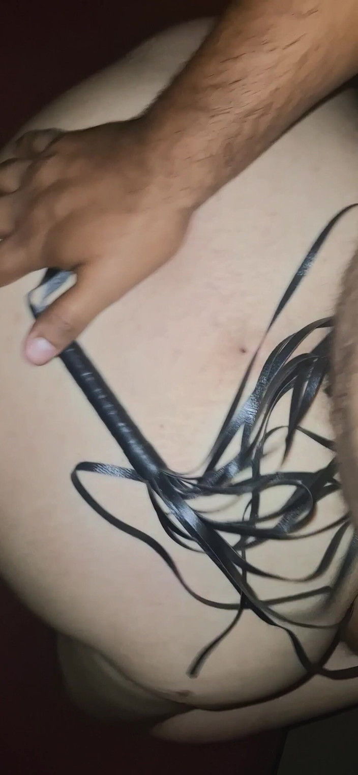 Vecinaculona: My Neighbor Brings Surprise