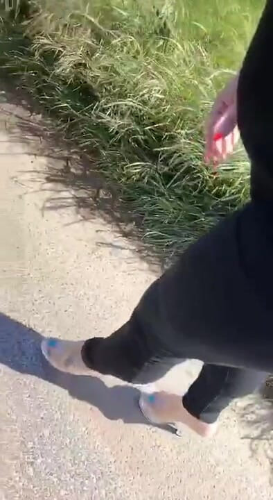 BadCat: Sexy legs walking in high heels