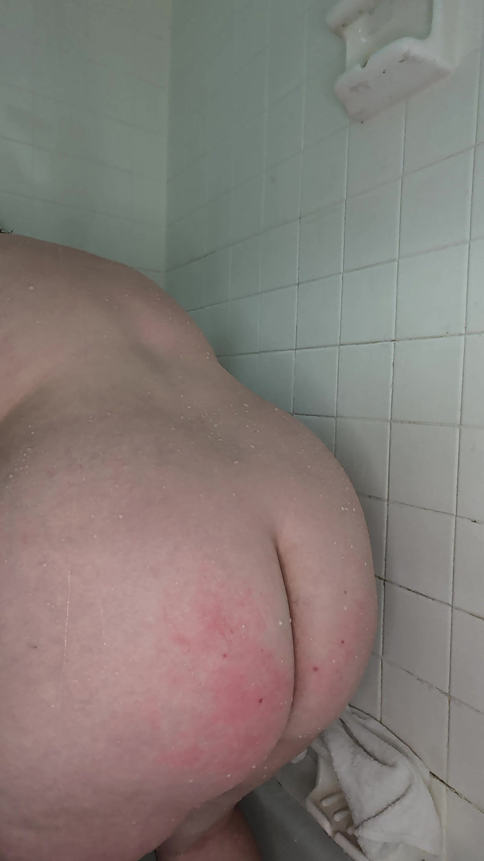 TheKinkyPwrLftr: Sprcha se mnou