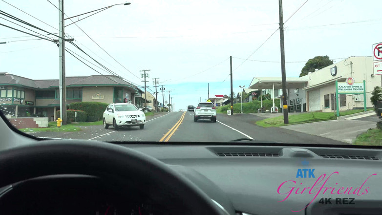 ATK Girlfriends: Kenzie lagi asik mainin memeknya dan dientot habis-habisan di dalam...