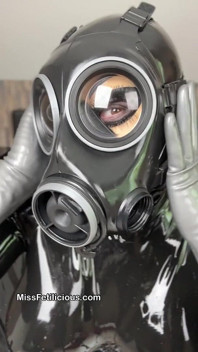 Sweaty Latex Session