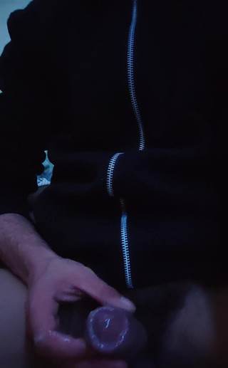 Costiro: Döl atıncaya kadar sikimi ovıyorum