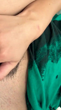 Tight,wet and horny. Solo female orgasm masturbate