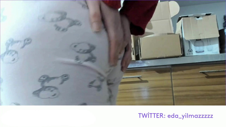 bigass_sexy_bigboobs: Cameltoe, Masturbate with Pajamas