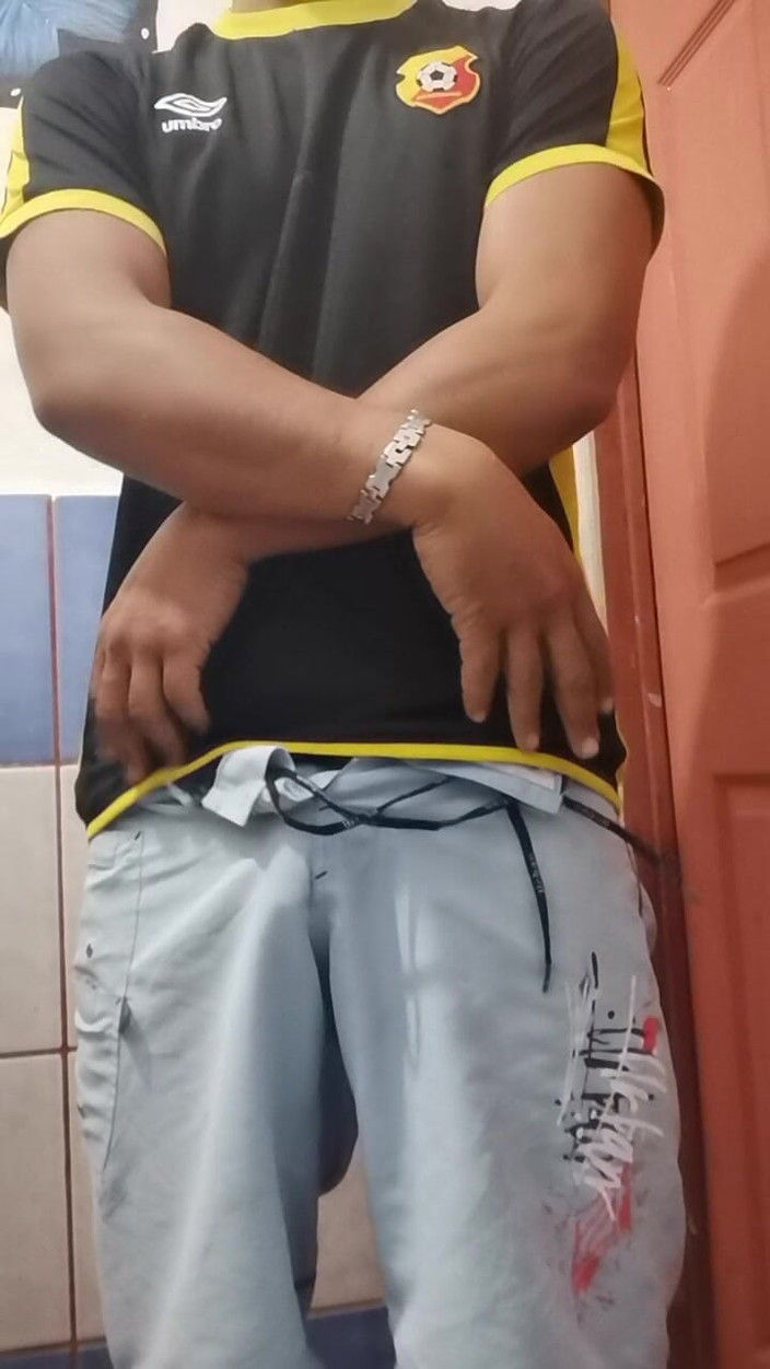 Jhonluke: Vor dem Bad