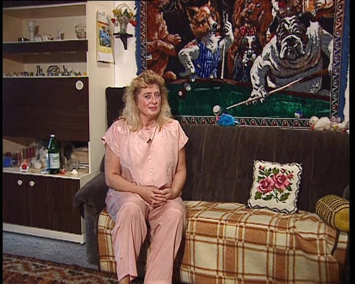 YOUR FIRST PORN: Janine si cewek gemuk ini lagi asik orgasme