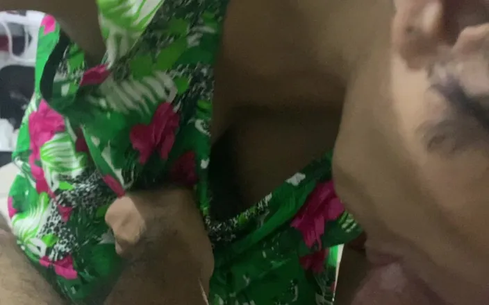 Arabicqueen: Indian Tamil Akka Eatt Handsomboy Tamilnaadu Boys Lips by Kissing