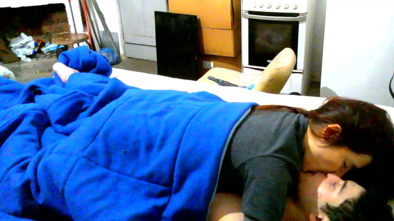 Kyle Smith: Latino-koppel met gepassioneerde seks met een creampie