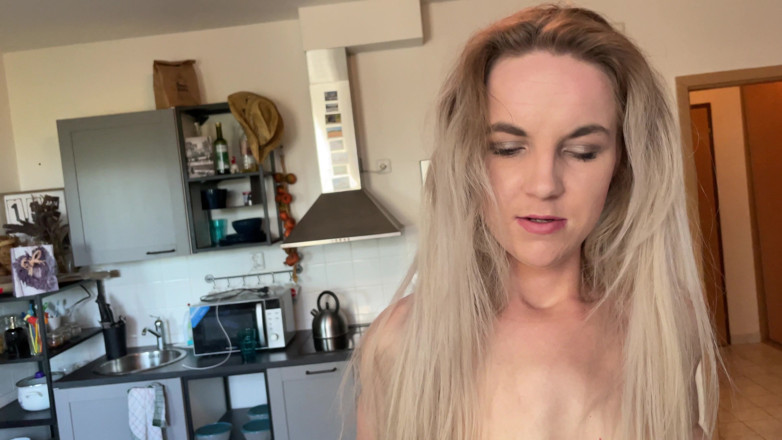 DoMaXXX: Polish Student Plays with a New Toy