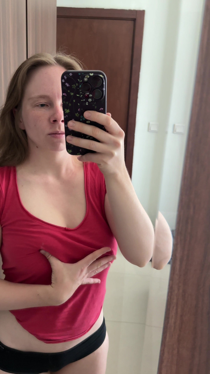 SweetLucy96: Mooie blondine met grote borsten