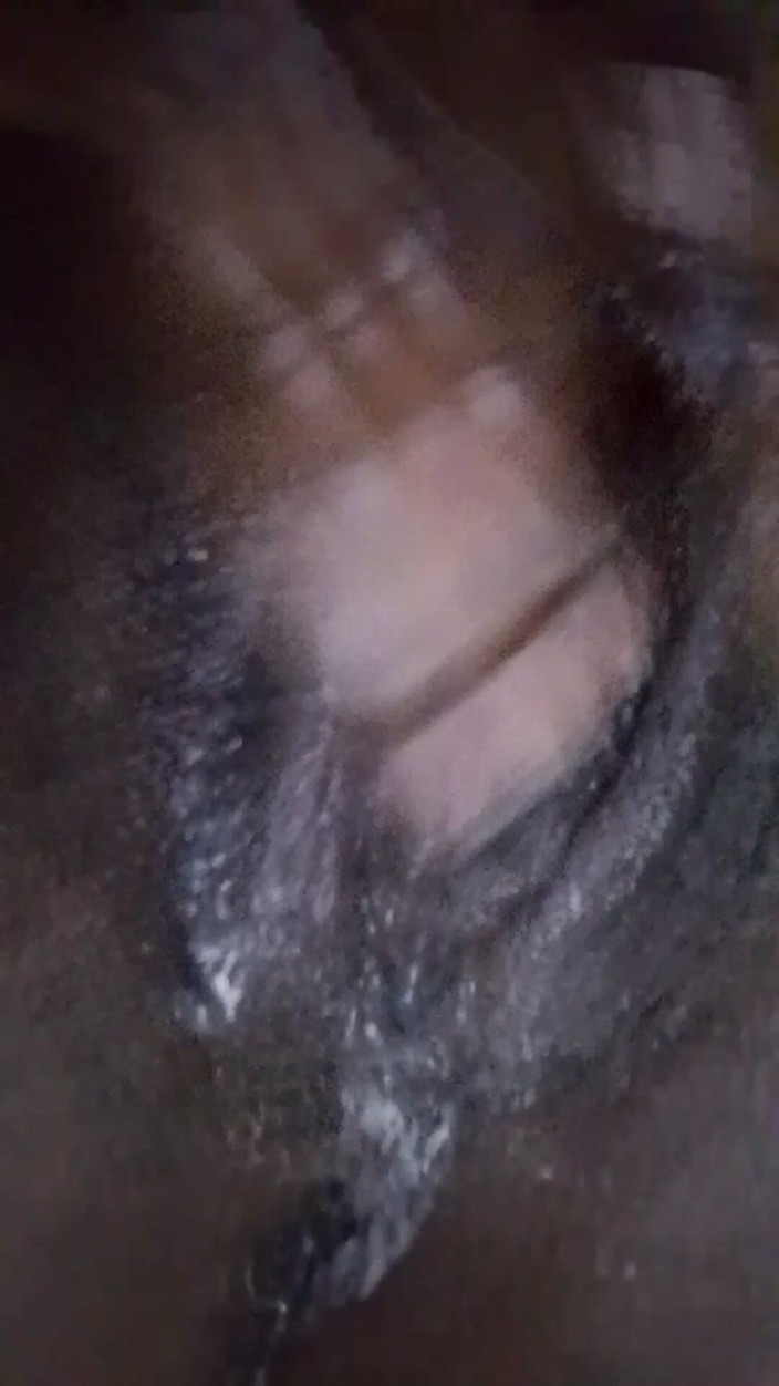 SlutyTeey: Yalnız Afrikalı bebek