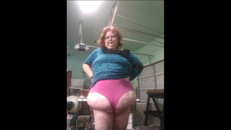 BBW nurse Vicki adventures with friends: Tomé muchas selfies e hice un video