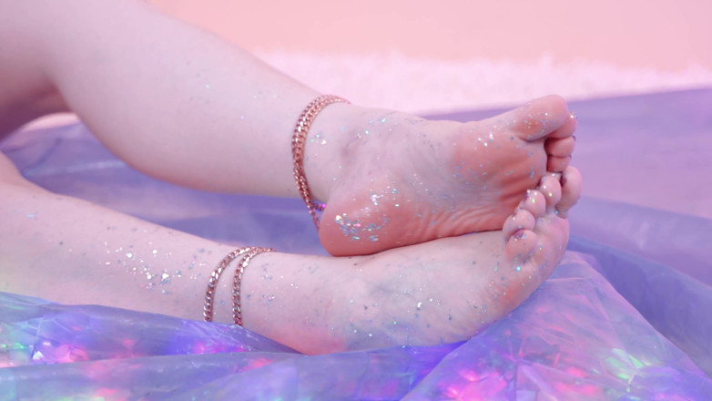 Arya Grander: Glitter foot fetish fantasies close up slowly relax video of...