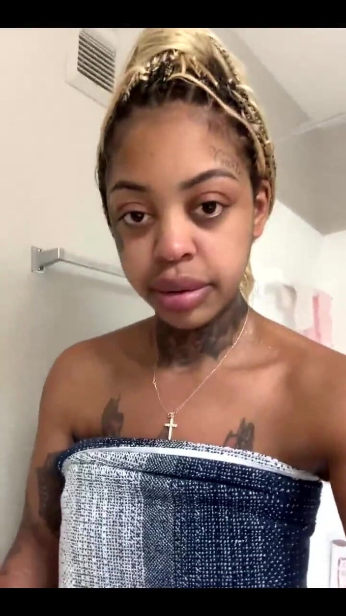 Spoiledprincessxx: Fat Pussy Ebony Blonde