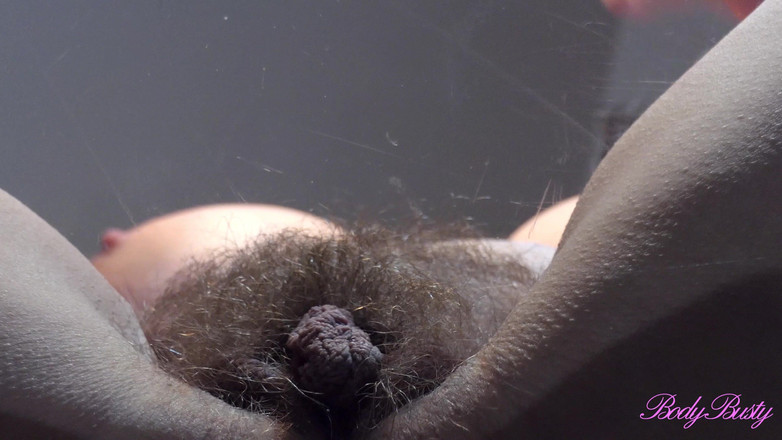 Bodybusty: Sexy křivky tanec bez kalhotek