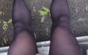 Skittle uk: Big Cum Squirt After Long Masturbation in Opaque Tights