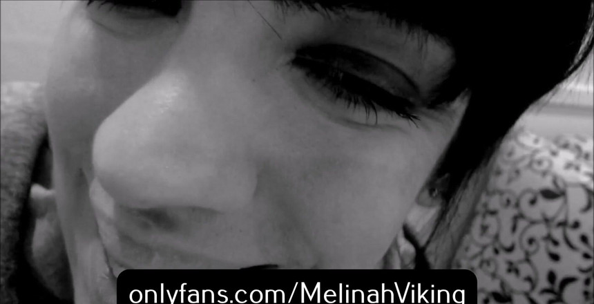 Melinah Viking: Uctívání očí