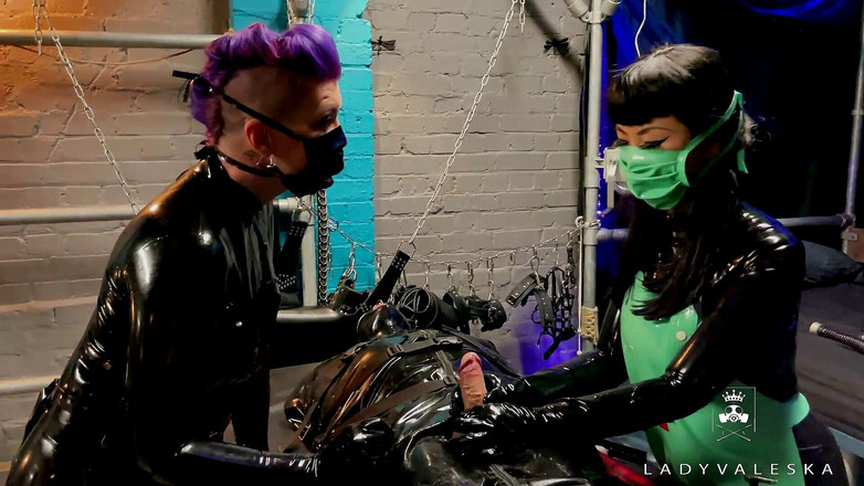 Lady Valeska: Getaran kontol