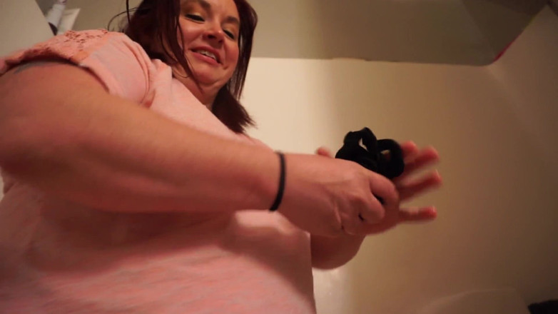 SexyNEBBW: Sexy BBW sold pervert panties with pissing