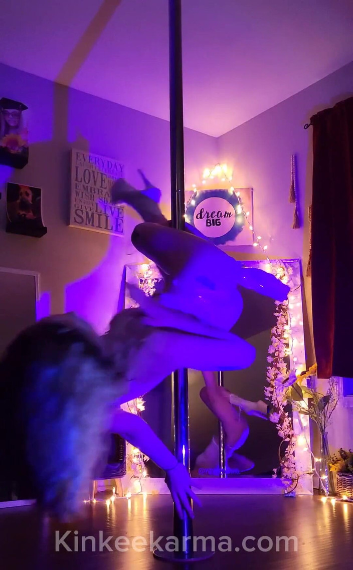 Kinkee Karma: Questo era un set di scena così sexy!! Non vedo...