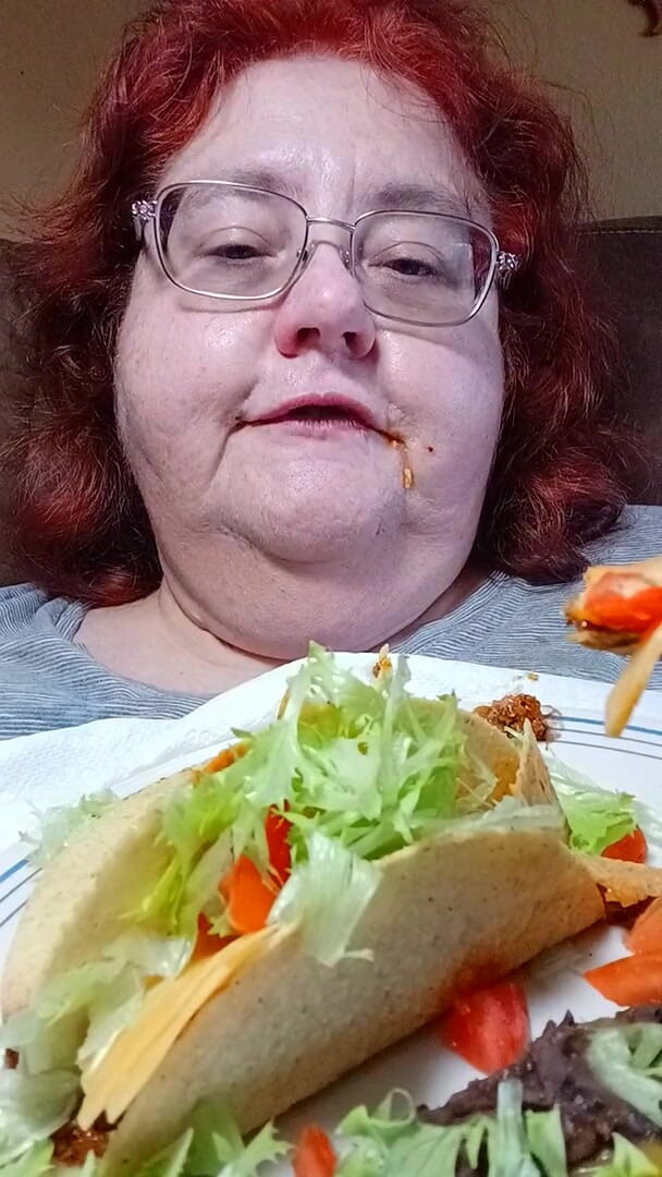 BBW nurse Vicki adventures with friends: Ate a big meal homemade taco dinner