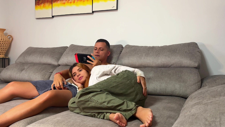 Labestiaylabella: 非常热辣的女孩想要被干