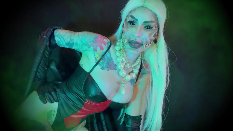 Baal Eldritch: Pedeapsa Reginei Spider: gelding, temnițe și dragoni, Lolth Cosplay