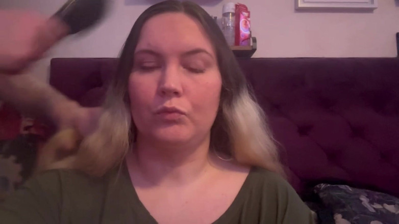 MissFFW: Fuck Bud brosse mes longs cheveux naturels