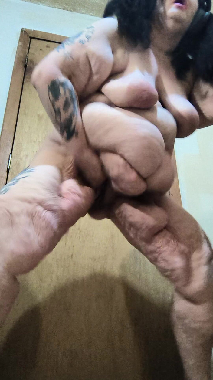 HerculesnVENUS: お尻に滴り落ちる箱を犯すときのザーメンバススプラッシュです