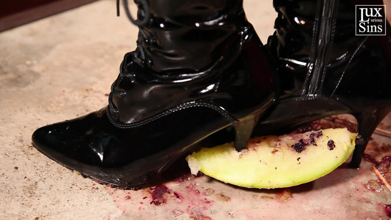 LUXurious Sins: Forbidden Fruit Part 1 with Madlen Pain and Miss Lizz