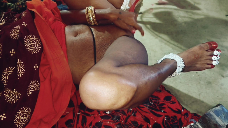 Sumang studio: Istri Baru Menikah Desi India